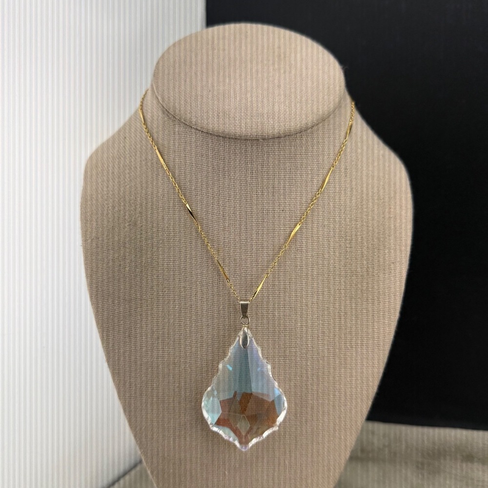 Vintage Hallmark Necklace Glass Pendant Gold Tone 26"